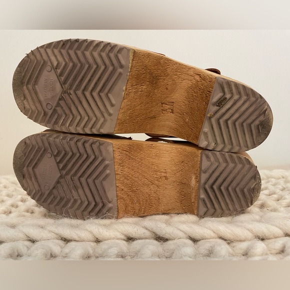 Mia Swedish Clog Sandals - Picture 9 of 9